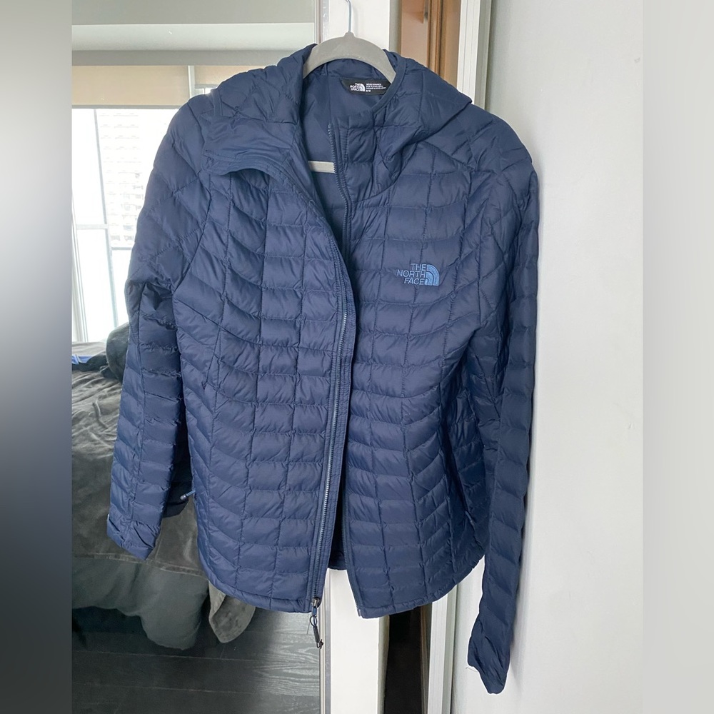 North Face Men’s Thermo Ball Eco Hoodie - Picture 1 of 4
